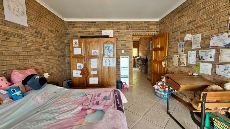 3 Bedroom Property for Sale in Mountainside Western Cape